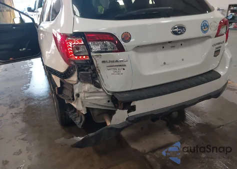 2015 Subaru Outback 3.6R Limited из США, поврежденный, VIN 4S4BSENC6F3276334